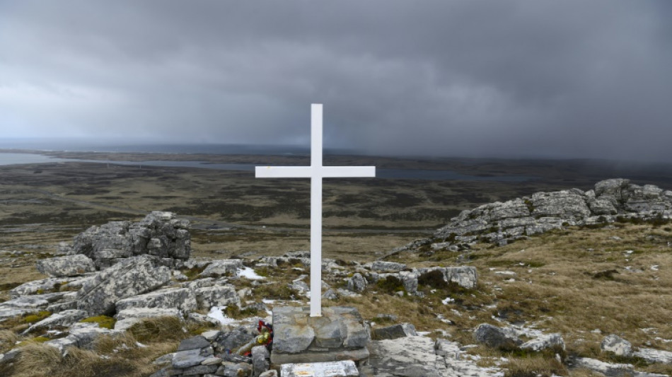 Reino Unido conmemora los 40 años de la rendición argentina en Malvinas