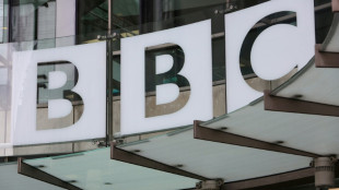 Le présentateur de la BBC est identifié, la police écarte tout délit 