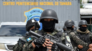 Agentes entram em prisão de segurança máxima em Honduras para combater gangues