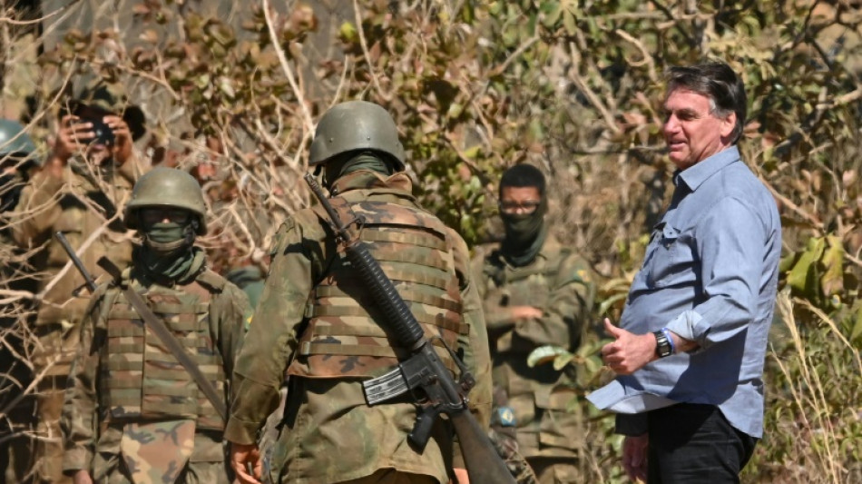 Bolsonaro spielt Potenzmittel-Bestellungen von Armee herunter