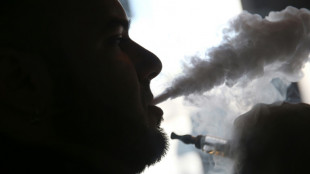 Australia ataca a las tabacaleras en una arremetida contra el uso de vapeadores