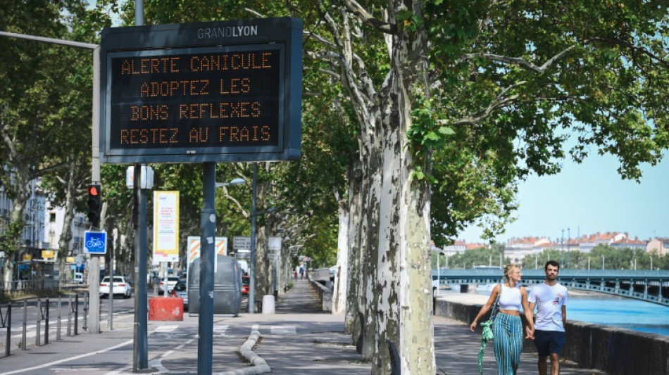 La vigilance orange canicule étendue dimanche, 49 départements concernés (Météo-France)