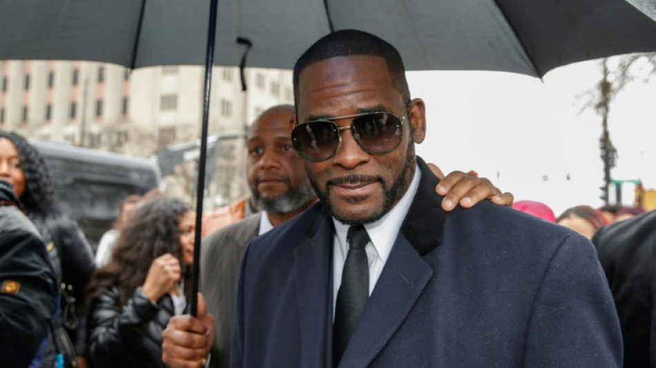 R. Kelly back in court to face further sex crimes charges