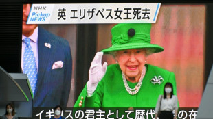 Mort d'Elizabeth II: dans les médias, gare à l'overdose