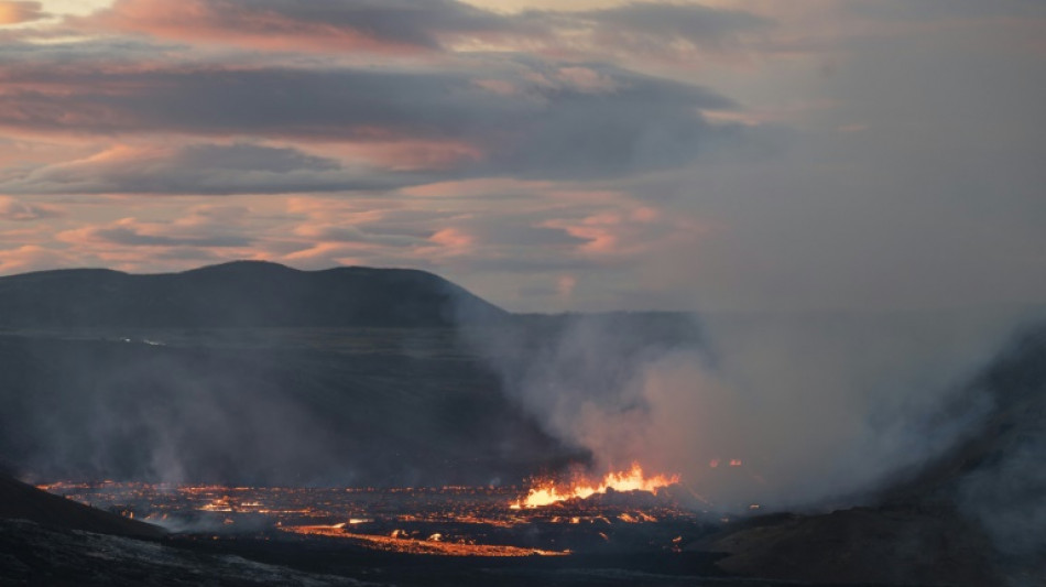 En Islande, la nouvelle éruption attire les curieux