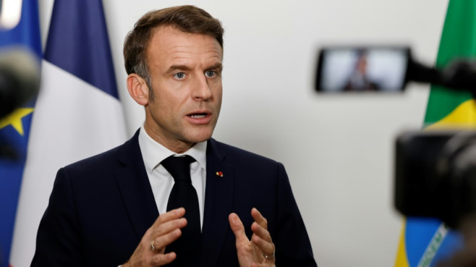 Le président Macron accuse les Haïtiens qui ont limogé leur Premier ministre d'être "complètement cons"