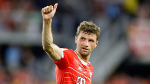 Thomas Müller publica foto com cavalo e ironiza rumores sobre saída do Bayern