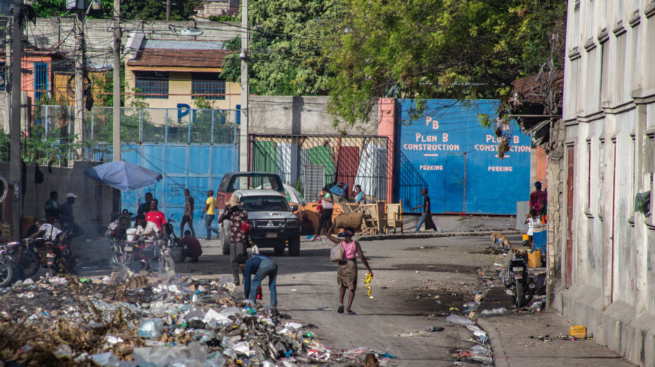 Media, 'due giornalisti uccisi ad Haiti'