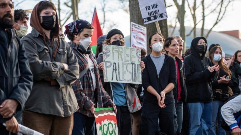 Más desalojos y arrestos en universidades de EEUU por protestas propalestinas