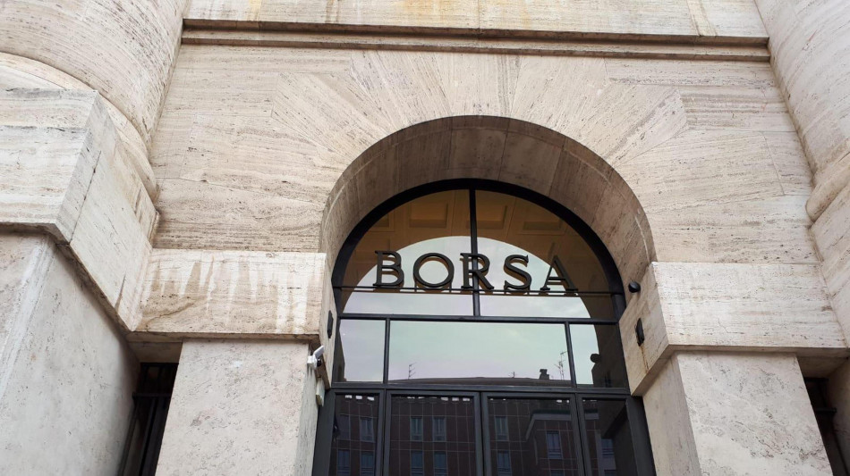 Borsa: Milano chiude in rialzo dell'1,59%