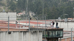 Presos no Equador libertam 57 guardas e policiais mantidos reféns