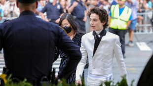 Timothée Chalamet überrascht Fans bei Doppelgänger-Wettbewerb in New York