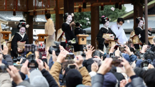 Kioto quiere preservar a las geishas de la avalancha de turistas "paparazzi"