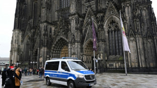 Polícia alemã prende 3 suspeitos de preparar atentado contra catedral de Colônia