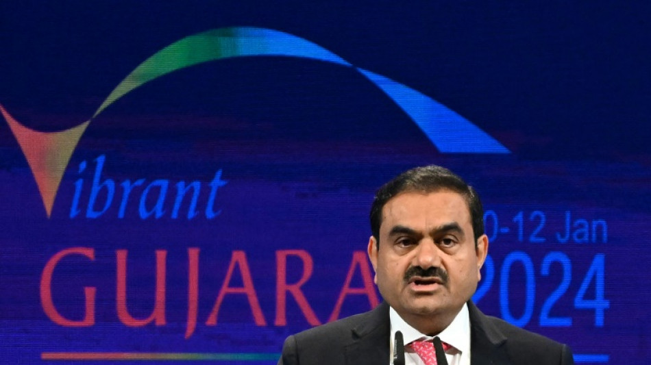 Le magnat indien Gautam Adani inculpé pour corruption, son groupe chute en Bourse