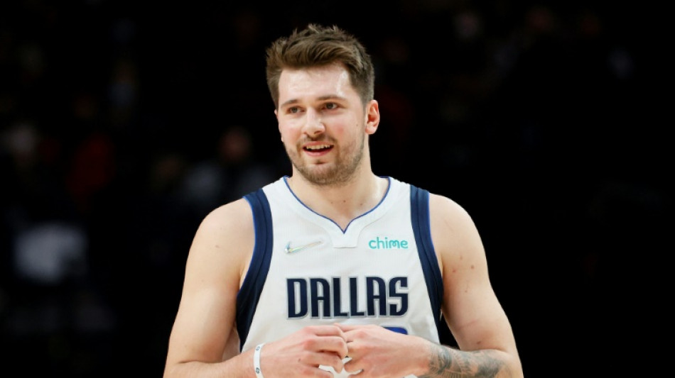 Doncic supera su récord anotador con 51 puntos y los Suns mandan un mensaje a los Bucks