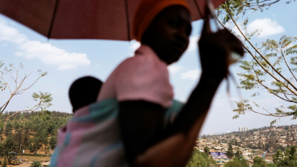 Un proyecto de ley en Ruanda busca dar acceso a anticonceptivos a los adolescentes