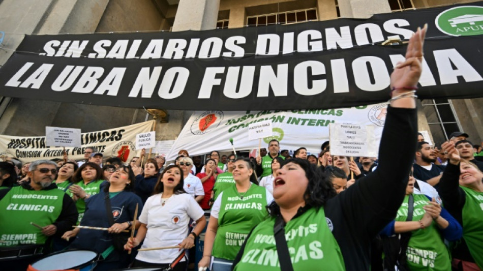 Marcha universitária desafia ajuste de Milei na Argentina