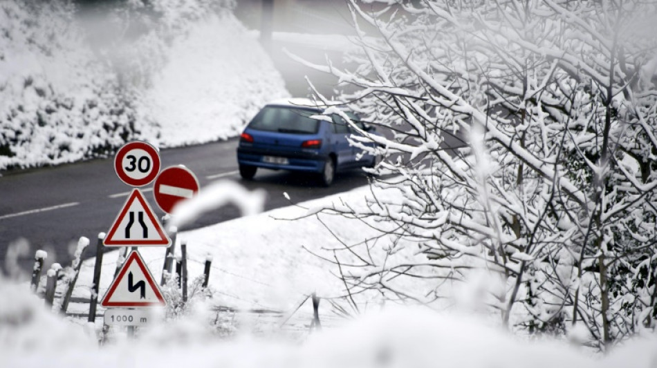 Neige-verglas: 30 départements en vigilance orange 