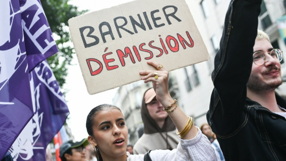 A peine nommé, Barnier déjà sous le feu de la gauche et la pression du RN