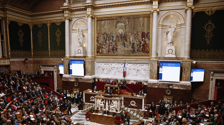 Lo spread Oat francese e Bund poco mosso con sfiducia al governo