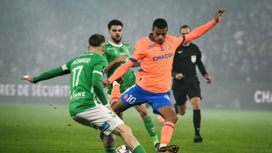 Ligue 1: sans forcer, Marseille trop fort pour Saint-Etienne