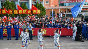 La Chine envoie dans l'espace son premier astronaute civil