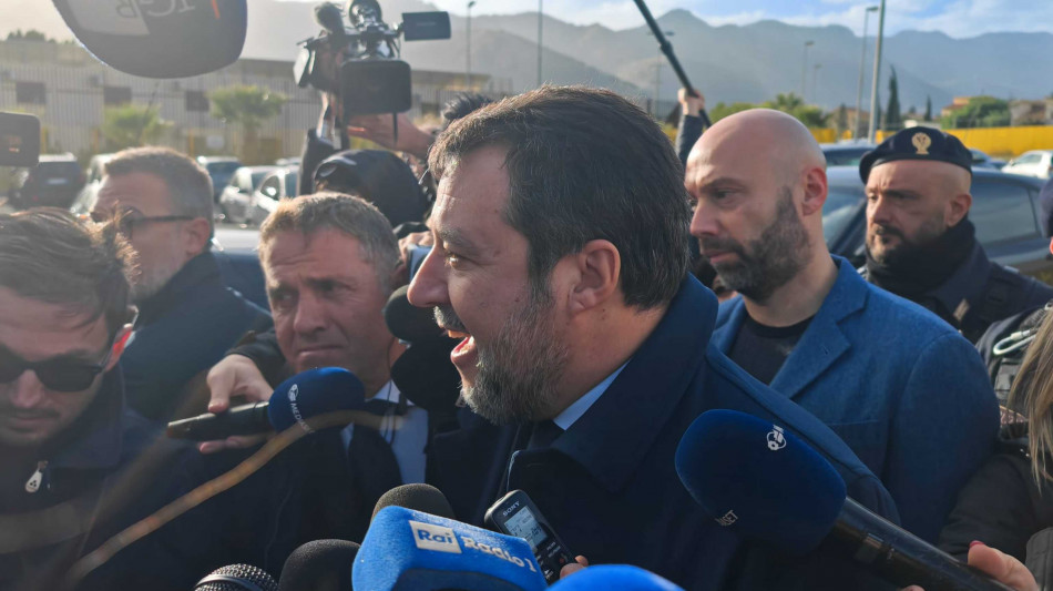 Salvini, entro in aula orgoglioso, oggi è una bella giornata