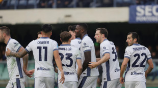 5-0 al Verona, l'Inter vola al comando