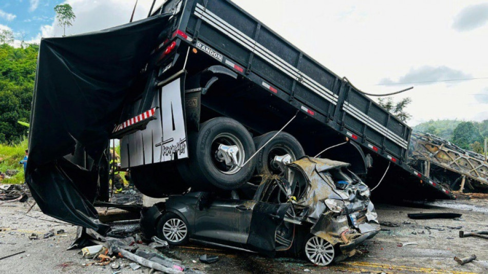 At least 32 die in bus accident in southeastern Brazil