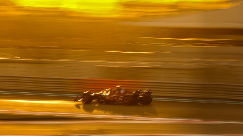 F1: test Abu Dhabi; vola Ferrari Leclerc, 2/o Sainz su Williams