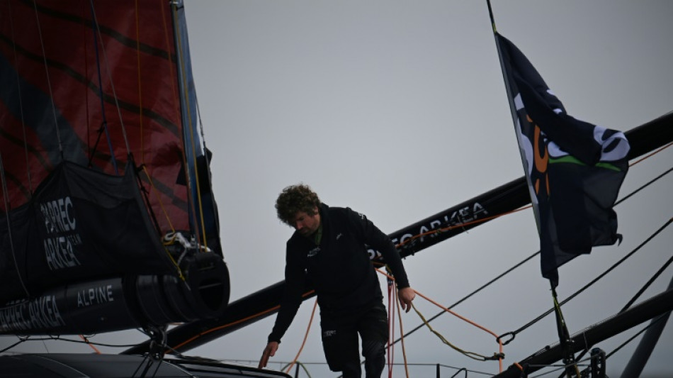 Vendée Globe: un groupe de tête bord à bord à Madère