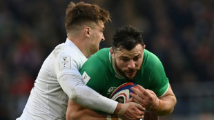 Ireland centre Henshaw signs IRFU contract extension