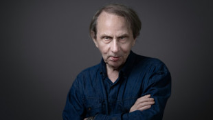 Escritor francês Michel Houellebecq é considerado muito ofensivo pela IA 