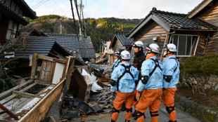 Chuva dificulta resgates após terremoto que deixou 73 mortos no Japão