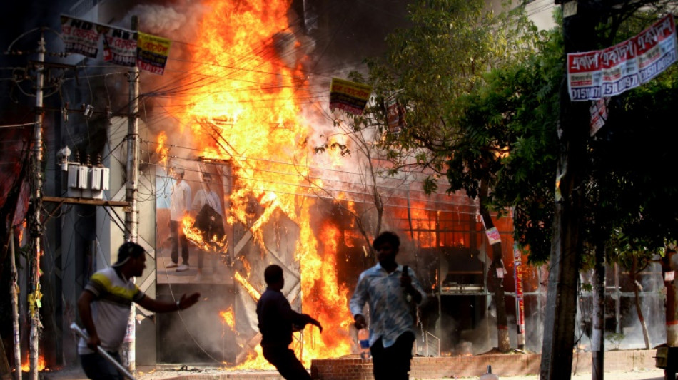 Au Bangladesh, les victimes des émeutiers qui ont chassé l'ancien régime redoutent un déni de justice