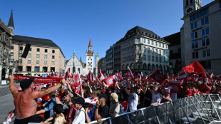 Milhares de torcedores comemoram título alemão do Bayern em Munique