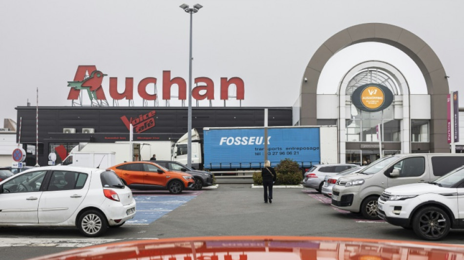 Le distributeur Auchan prévoit de supprimer près de 2.400 emplois en France